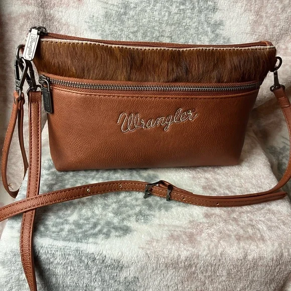Wrangler Western cowhide crossbody bag - Picture 1 of 11
